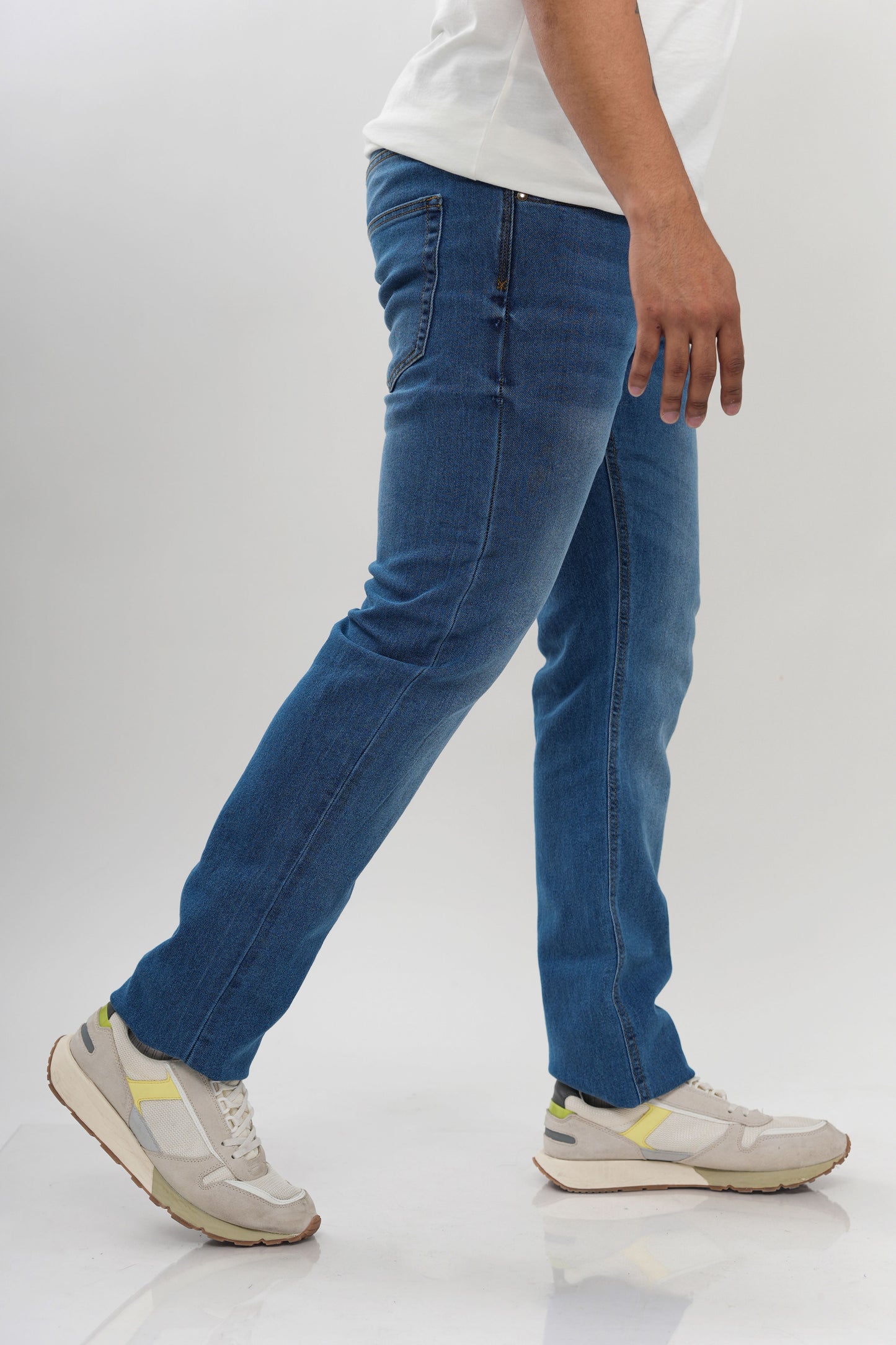 PANTALON DENIM DE HOMBRE MODA